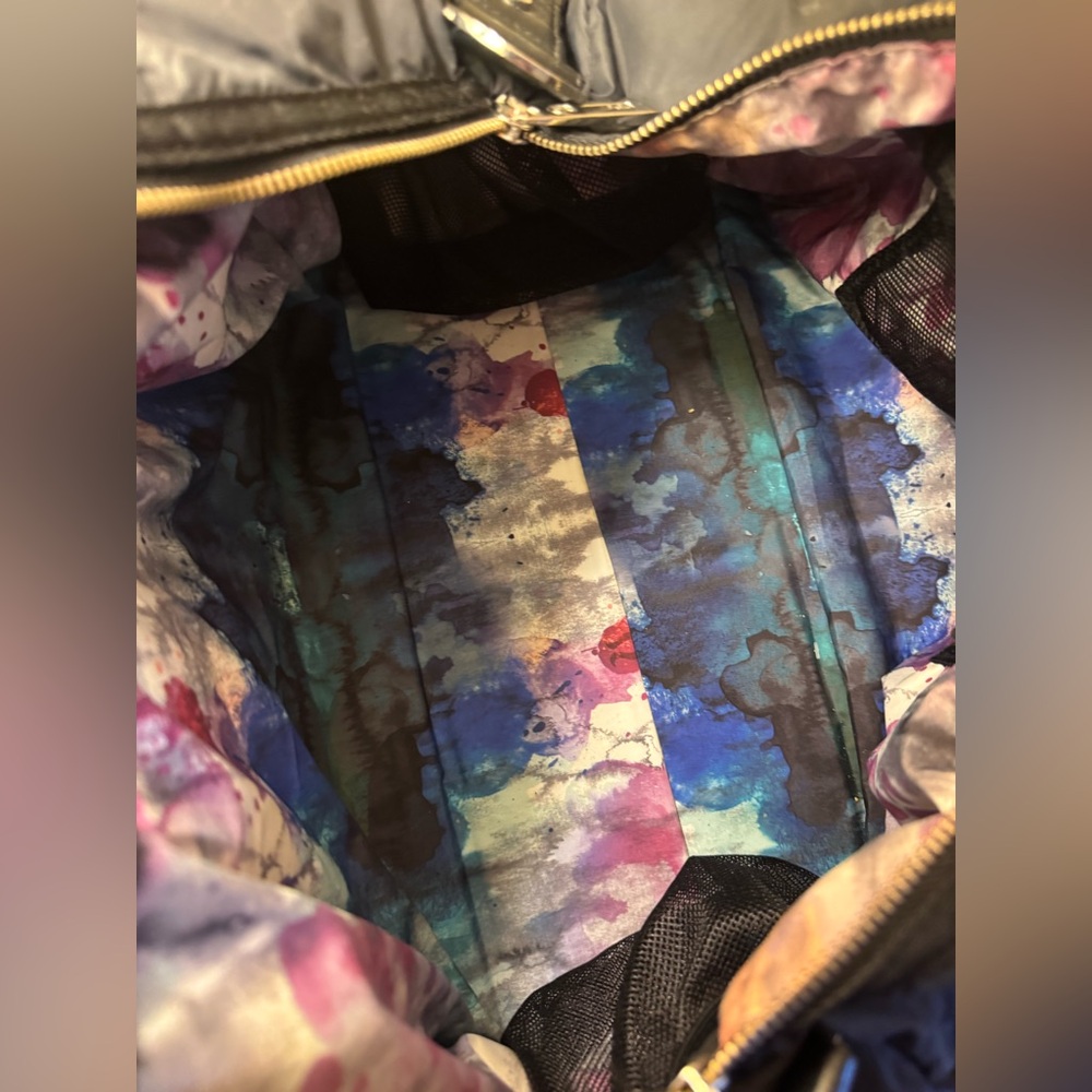 Lululemon Bon Voyage Duffel Bag - Picture 11 of 11